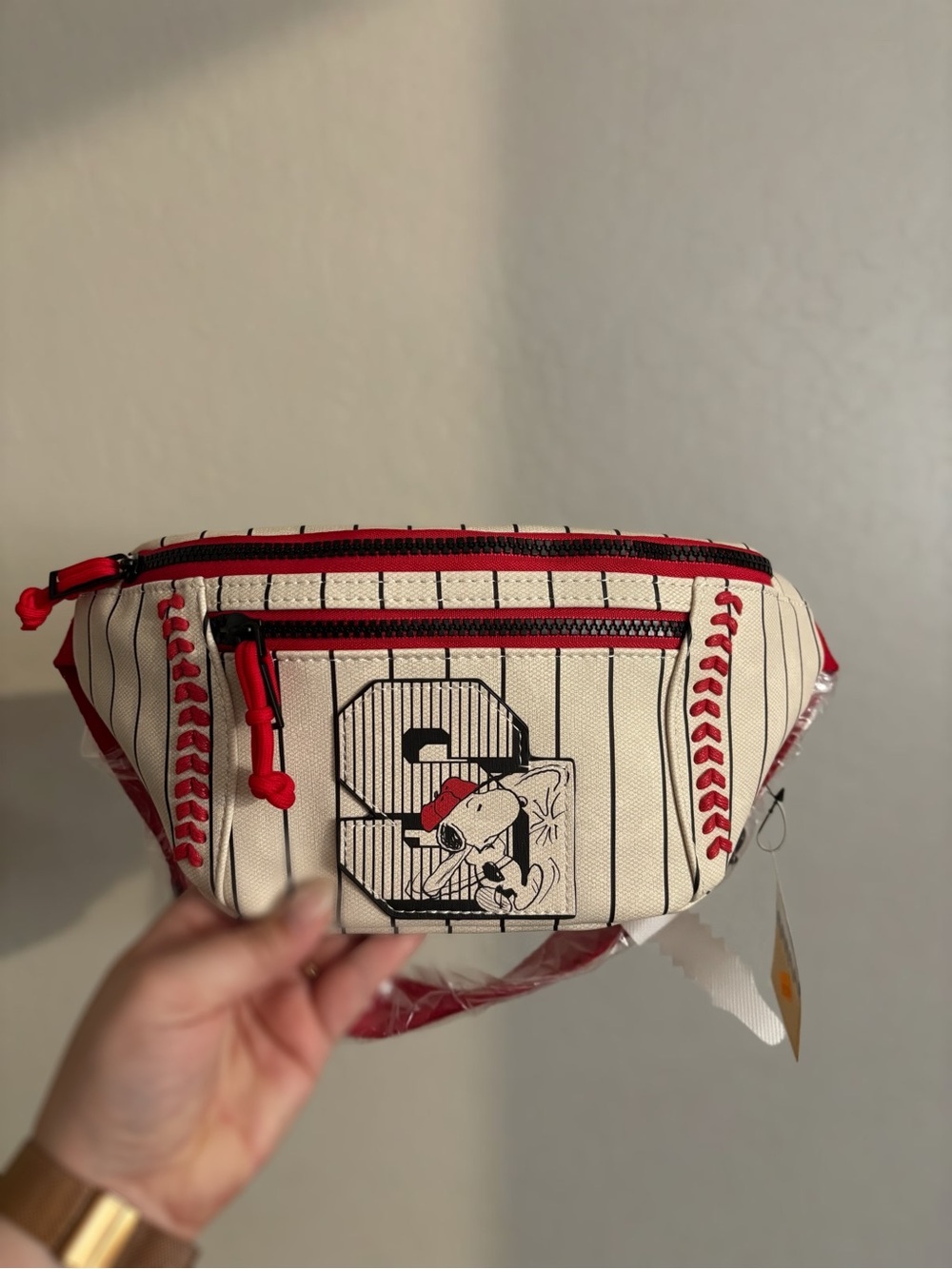 Peanuts x Snoopy Baseball Stripe Fanny Pack - Cream & Red